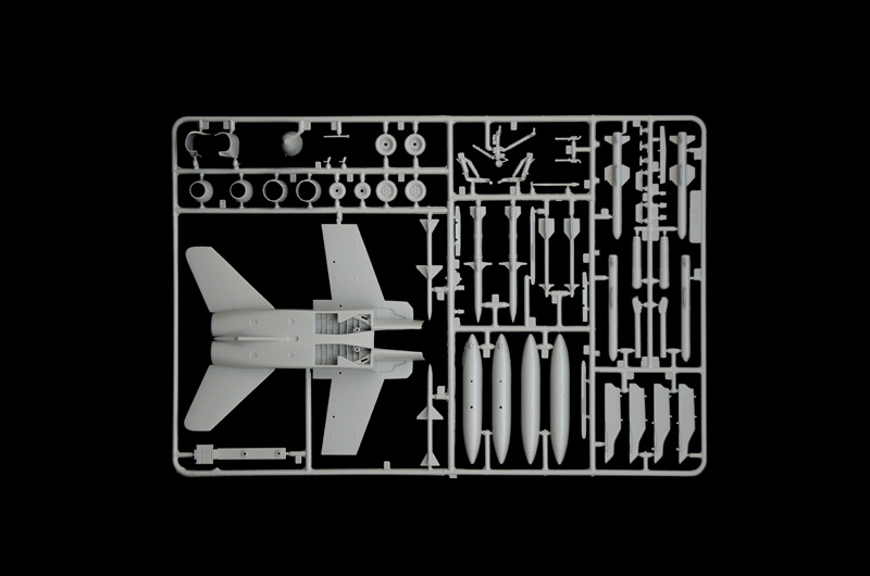 1385_sprue1